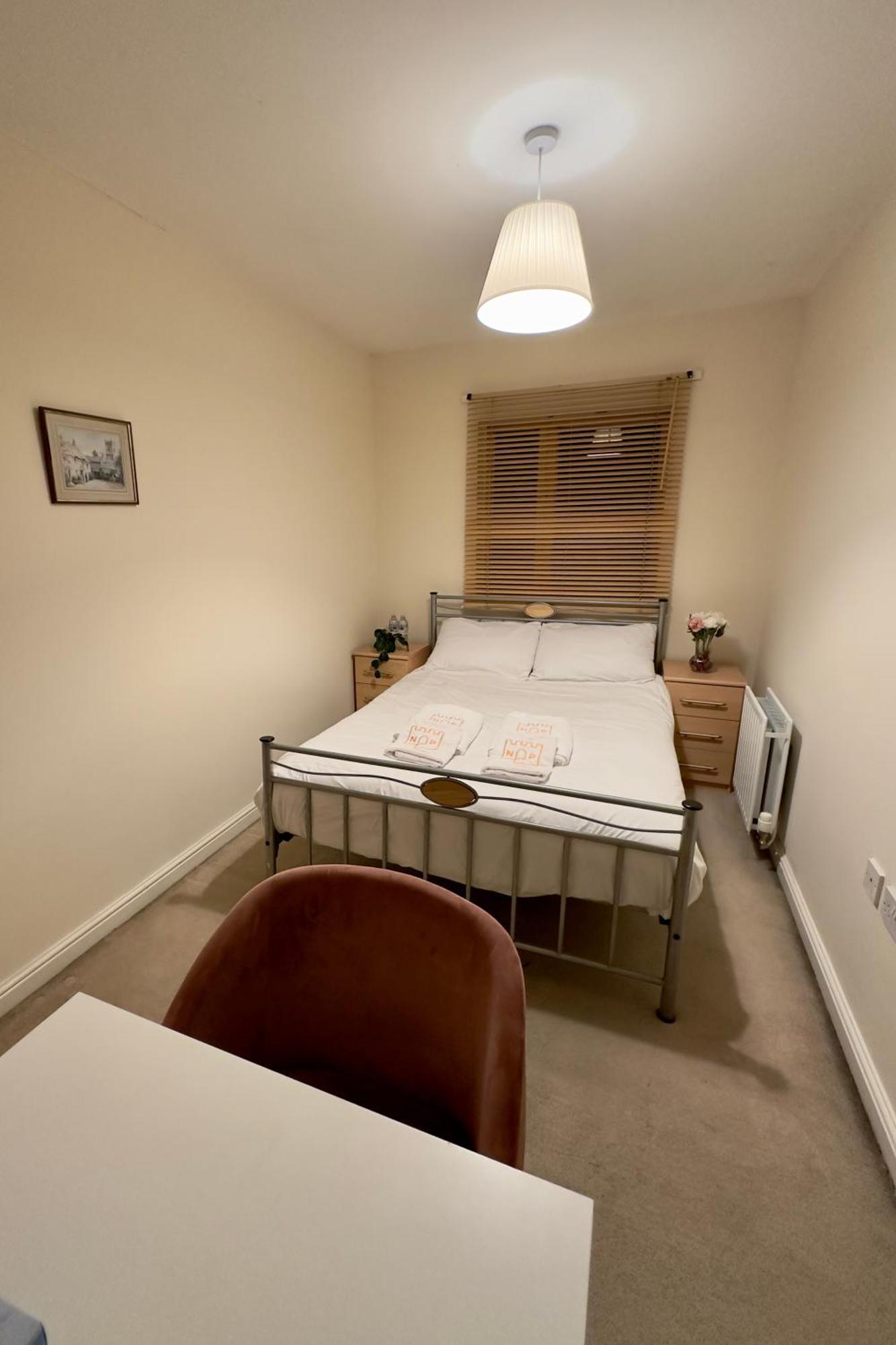 Napcastle Caledonian Park Hotel London Bagian luar foto