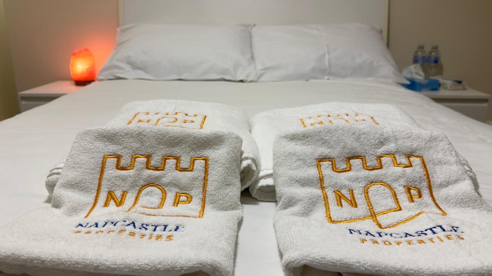 Napcastle Caledonian Park Hotel London Bagian luar foto