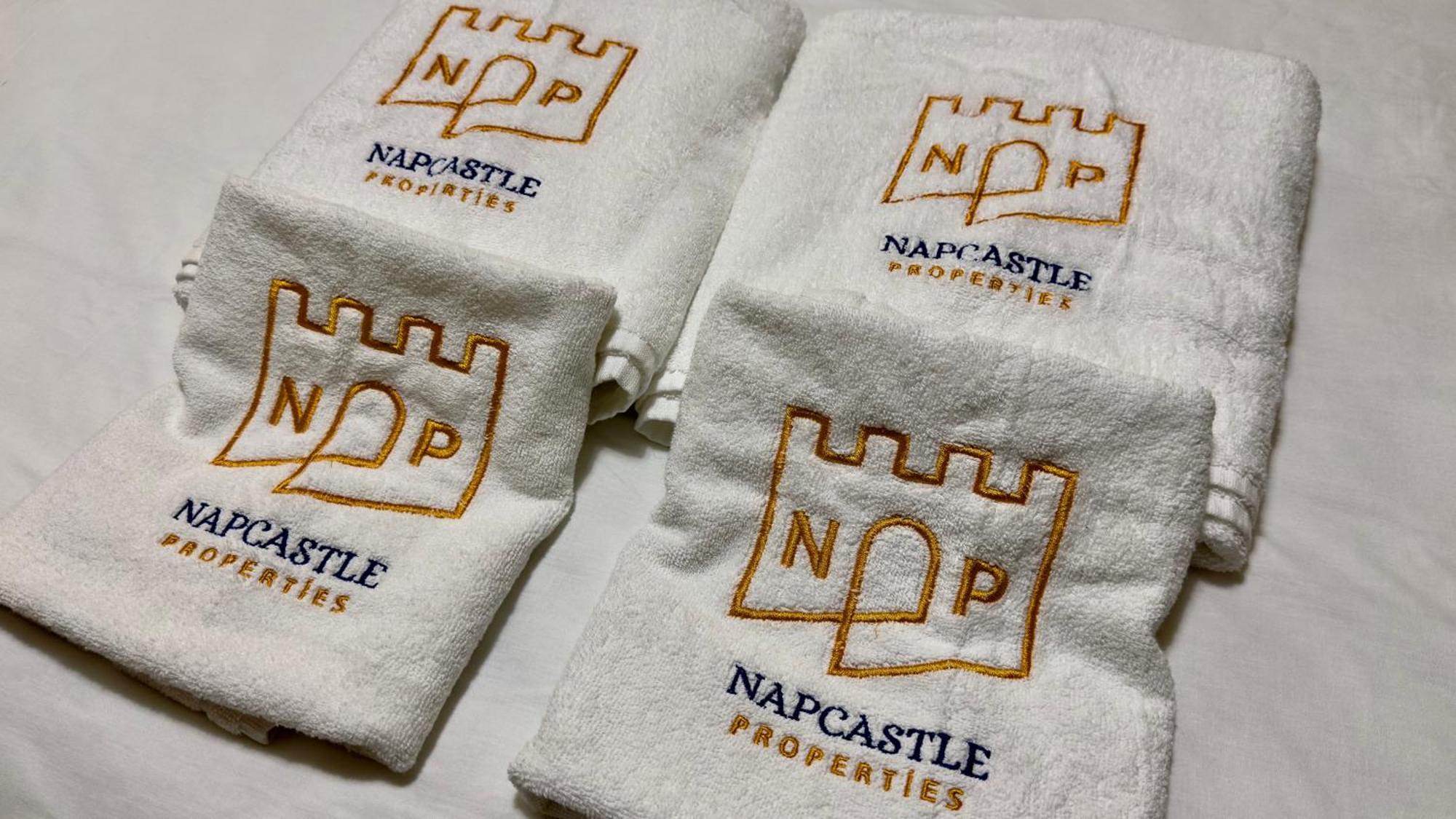 Napcastle Caledonian Park Hotel London Bagian luar foto
