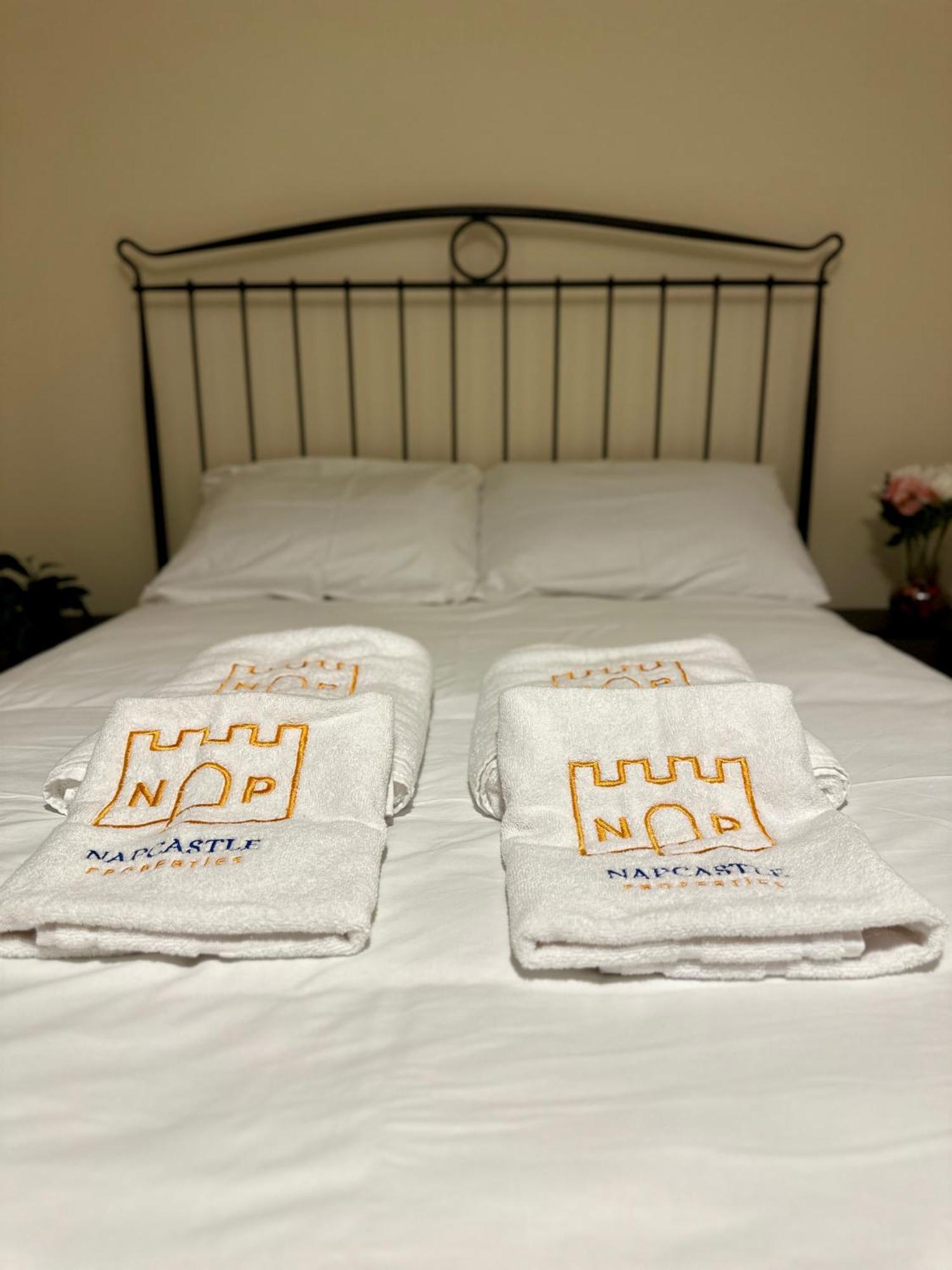 Napcastle Caledonian Park Hotel London Bagian luar foto